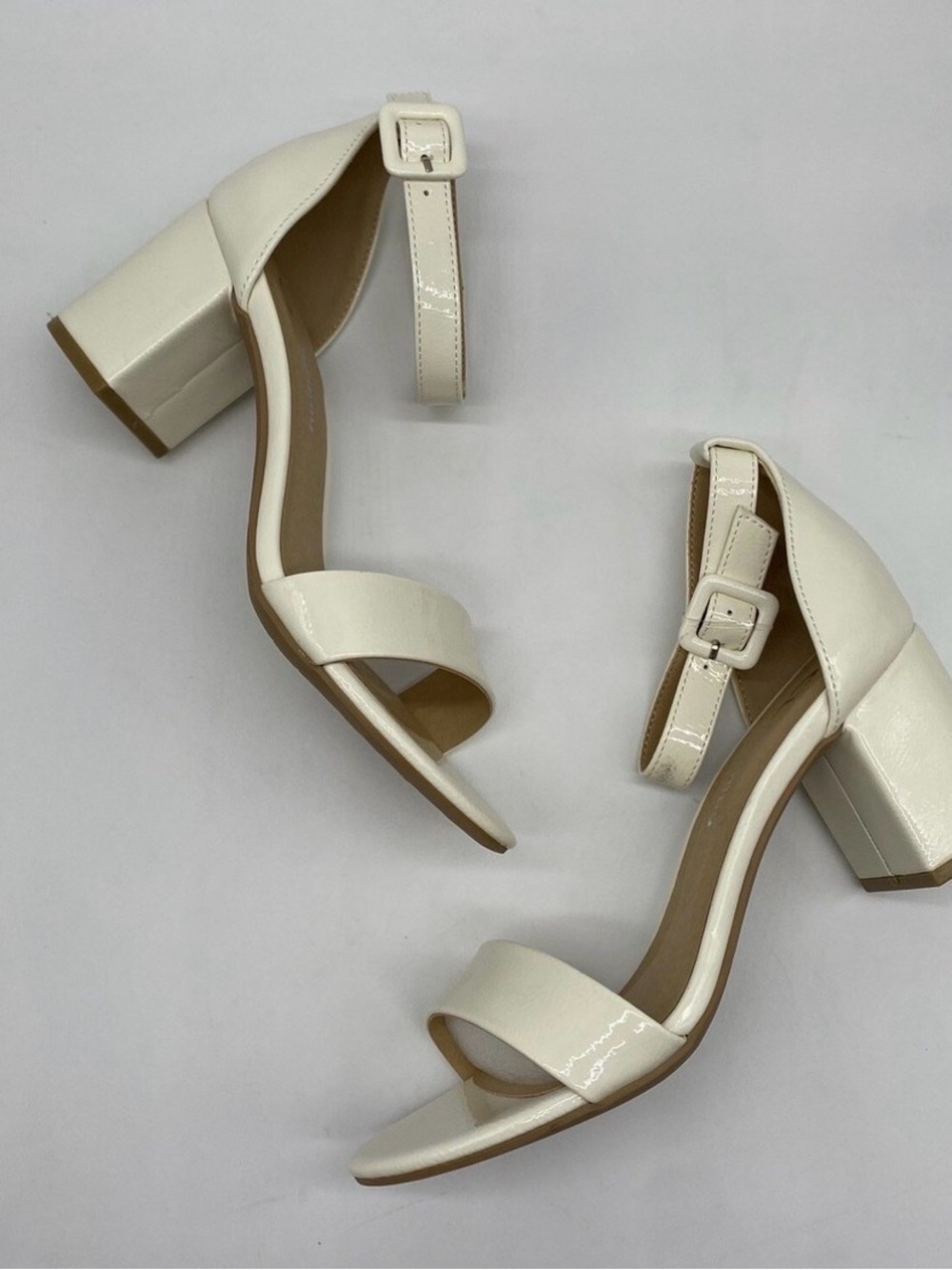 Chinese Laundry CL Cream Block Heel Sandals with Ankle Strap, sz 6, new no box